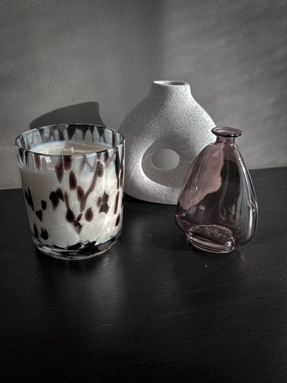 BOUGIE ENSORCELEUSE - FORMAT MOYEN - NOIR ET BLANC