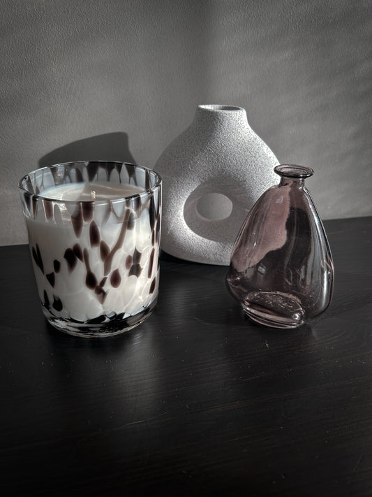 BOUGIE ENSORCELEUSE - FORMAT MOYEN - NOIR ET BLANC